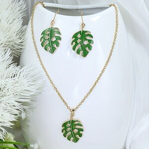 Gold plated Gold and Green Leaf Jewelry Set
